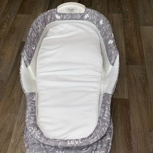 “I love you” Snuggle Nest